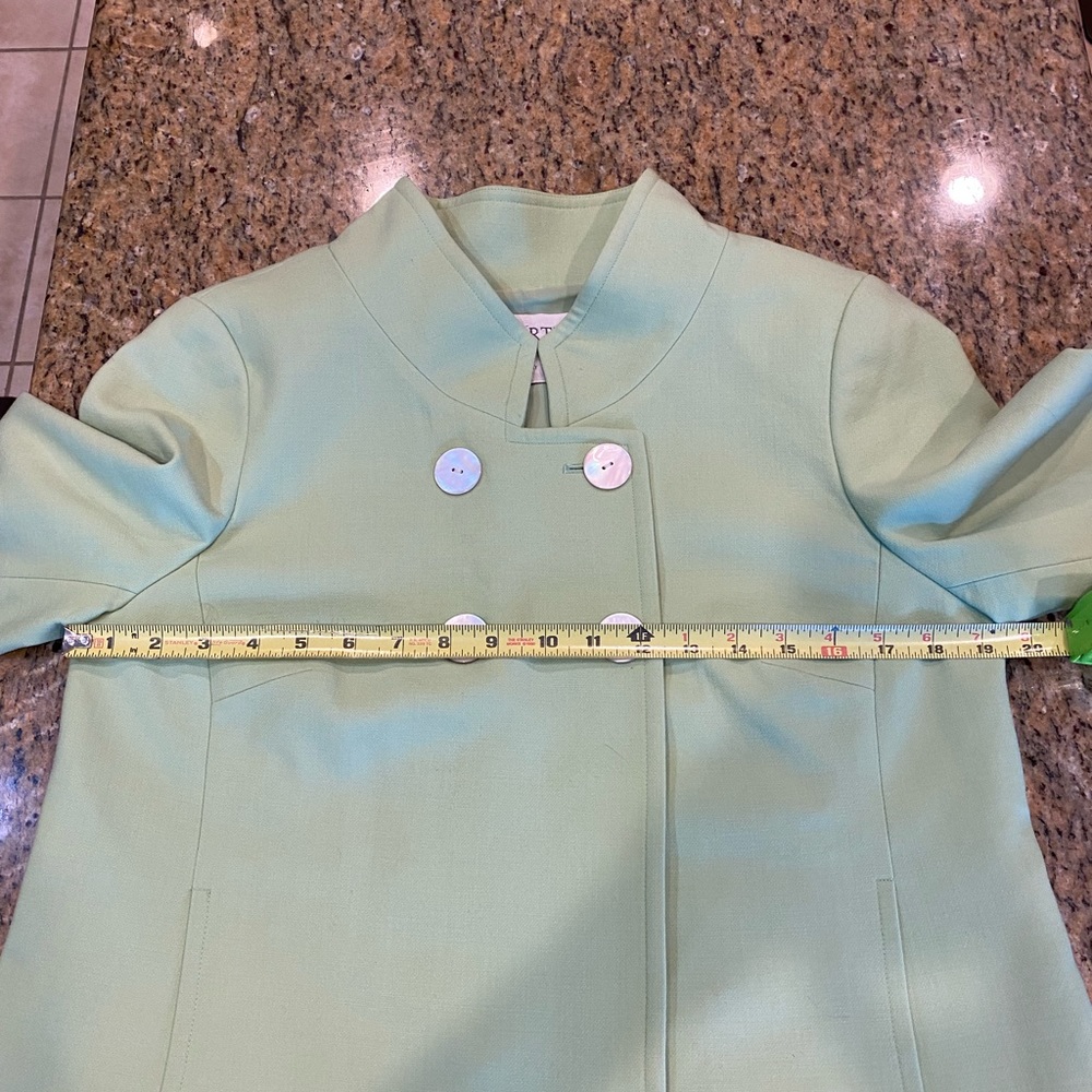 W Worth Suit - Picture 4 of 14
